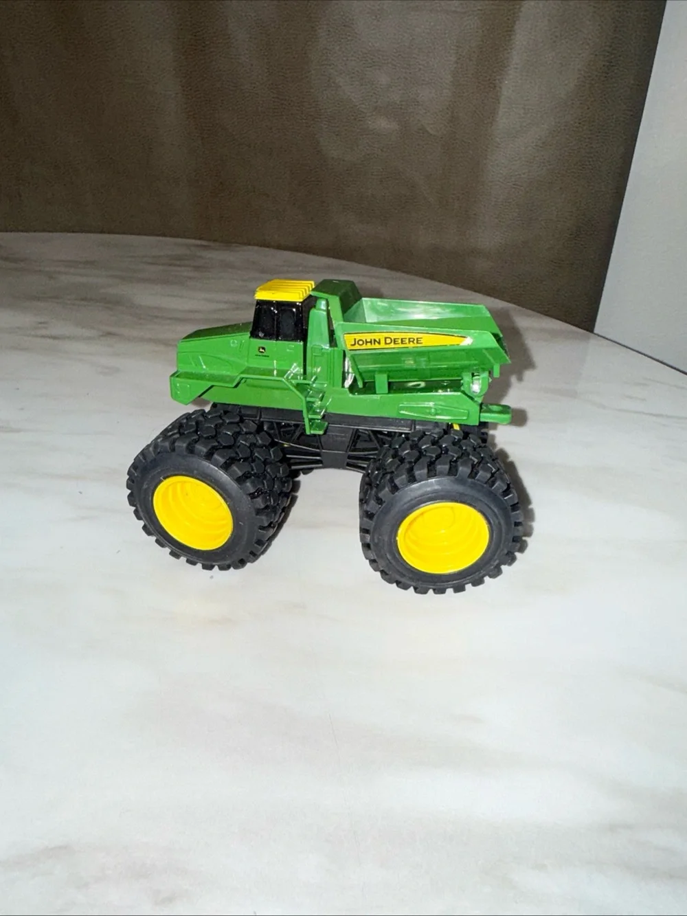 John Deere die cast big wheels truck